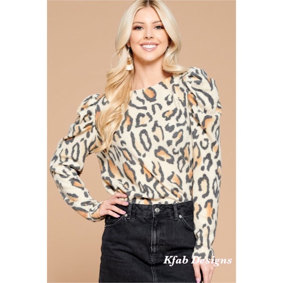 ❤️LAST 1 Animal Print Soft Brushed Puff Sleeve Top - Picture 2 of 4